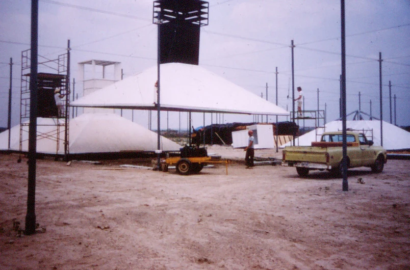 Laredo-vent-tower-construction